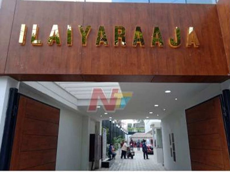 సొంత స్టూడియోలో ఇళయరాజా రికార్డింగ్