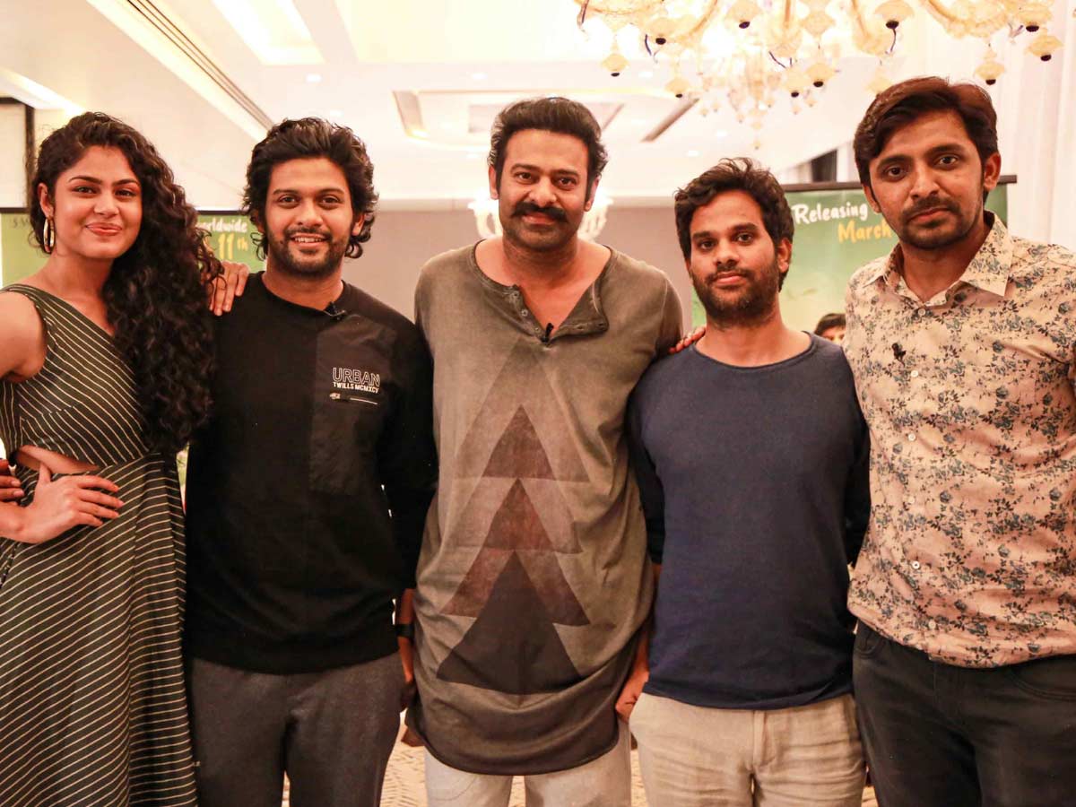 Jathi Ratnalu Posters