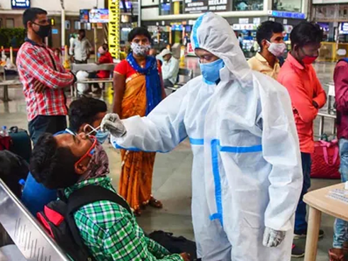 ఇండియా కరోనా అప్డేట్: స్వల్పంగా తగ్గిన కేసులు… పెరిగిన మరణాలు 