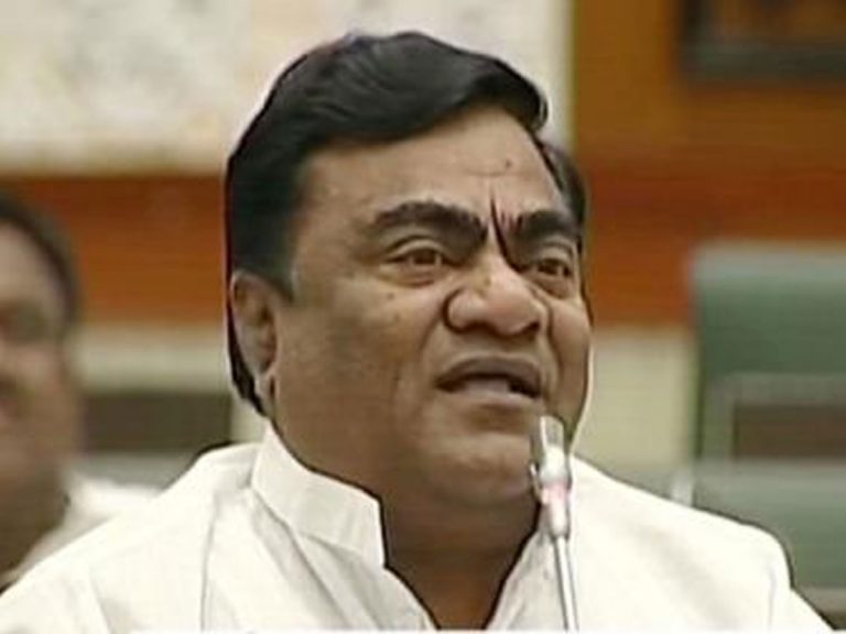 భలేగా నవ్వించిన బాబూ మోహన్!