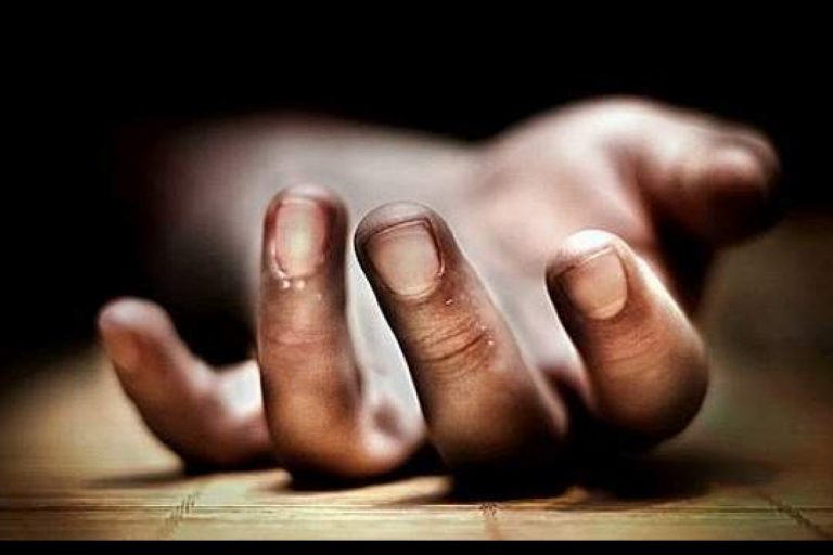 కరోనా పాజిటివ్… భయమేసి యువకుడు సూసైడ్