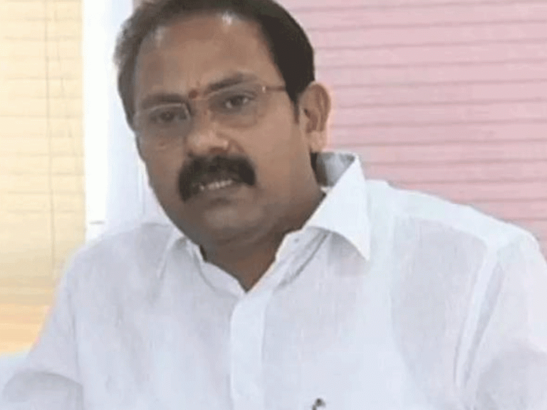 నెల్లూరు జిల్లాలో పెరుగుతున్న కేసులపై మంత్రి ఆళ్ల నాని సమీక్ష…