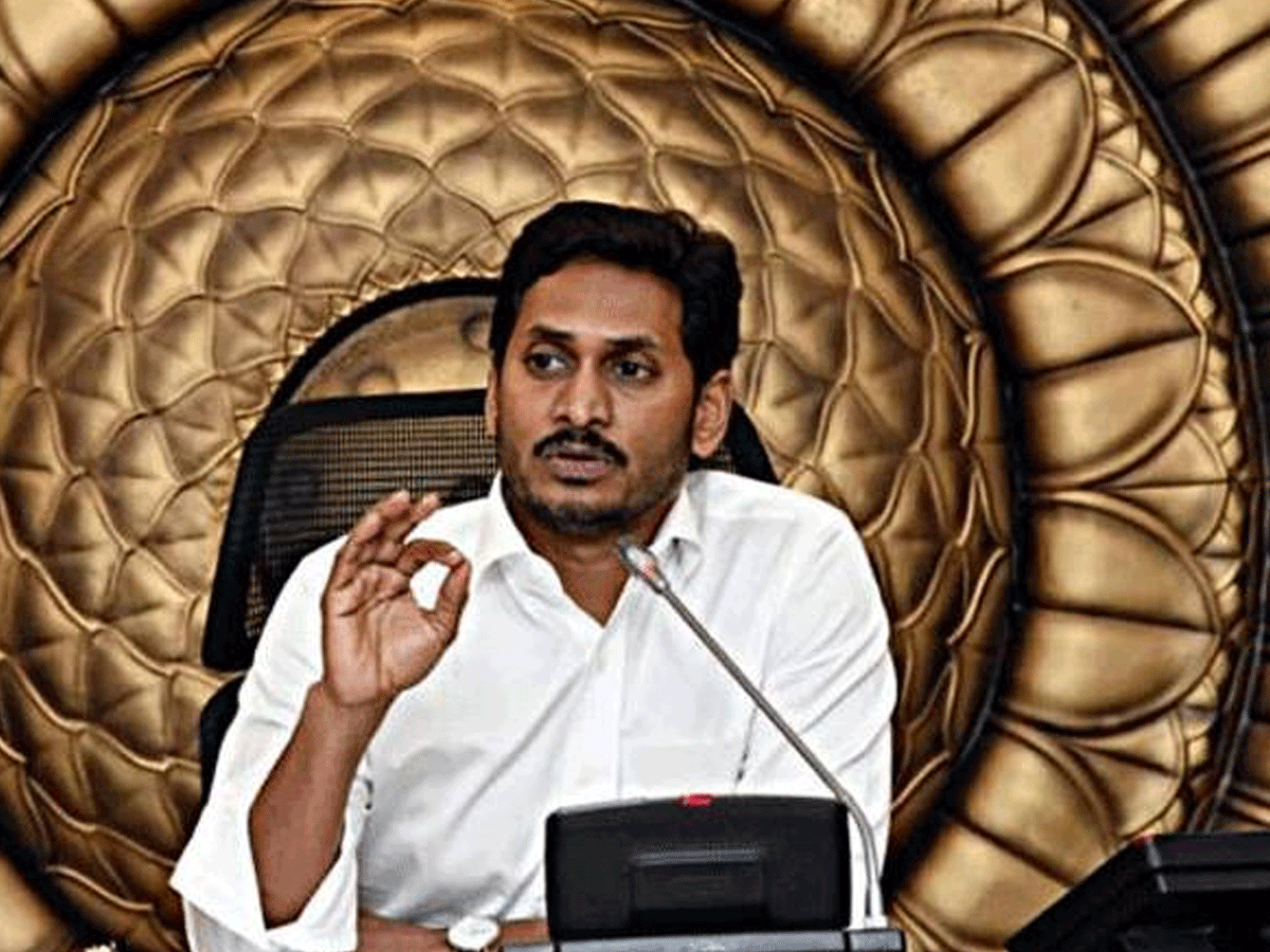 కోవిడ్ చికిత్స రేట్లు పెంచిన ఏపీ ప్రభుత్వం…