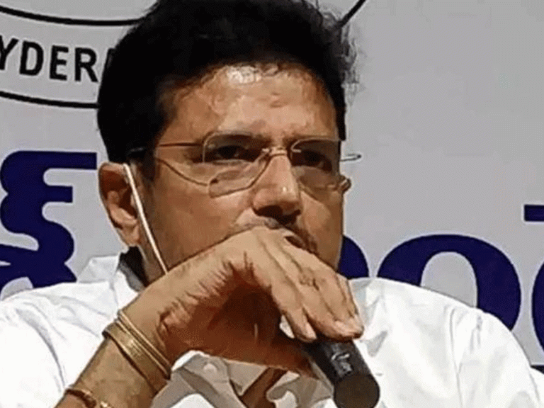 పిసిసి అనేది ఏఐసీసీ పరిధిలోని అంశం..నేను పిసిసి రేసులో లేను!