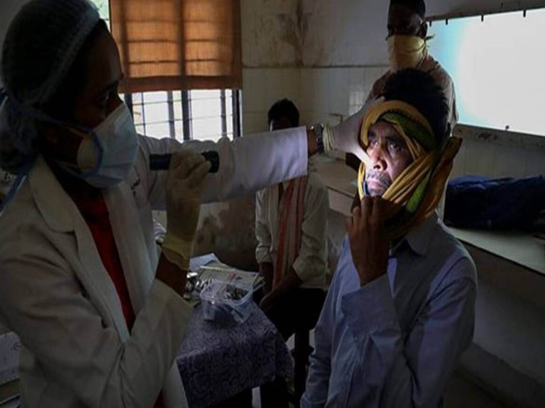 మాస్క్ ఎక్కువ రోజులు వినియోగిస్తే … బ్లాక్ ఫంగస్ సోకుతుందా? 