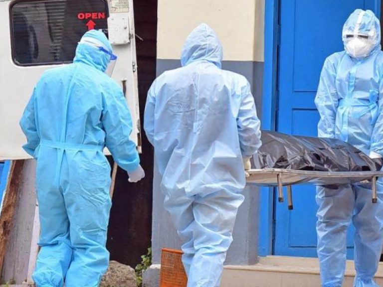 44 రోజులల్లో 40 శాతం మరణాలు… ఆందోళనలో అధికారులు 