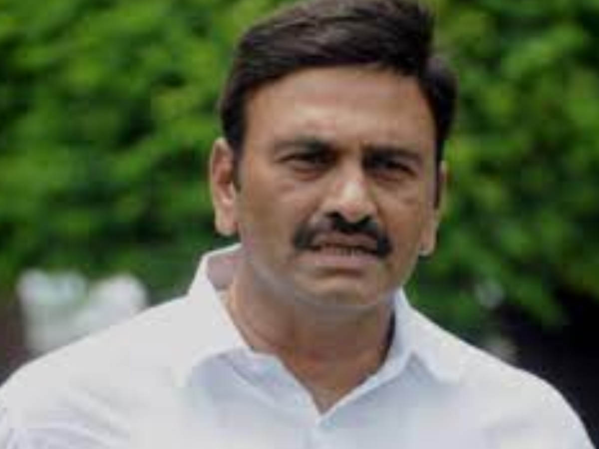 సుప్రీం కోర్టులో రఘురామకు ఊరట…ఆర్మీ ఆస్పత్రిలో వైద్య పరీక్షలు 