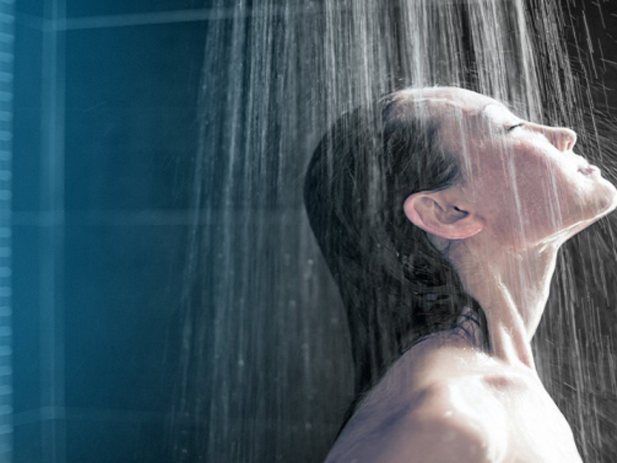 వేడి నీళ్లతో స్నానం చేస్తే… కరోనా దూరం అవుతుందా?