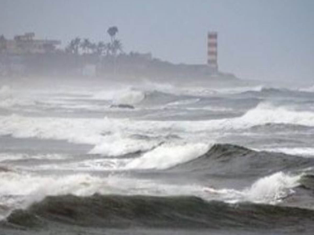 ఒడిశాలో రెడ్ అల‌ర్ట్…20 ల‌క్ష‌ల మంది త‌ర‌లింపు….