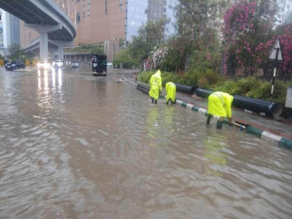 టౌటే ఎఫెక్ట్: హైదరాబాద్ లో భారీ వర్షం… సడలింపు సమయంలో అవస్థలు… 