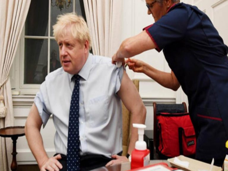 లైవ్‌లో క‌రోనాను ఎక్కించుకుంటానన్న ప్ర‌ధాని…సంచ‌ల‌న విష‌యాలు వెలుగులోకి…