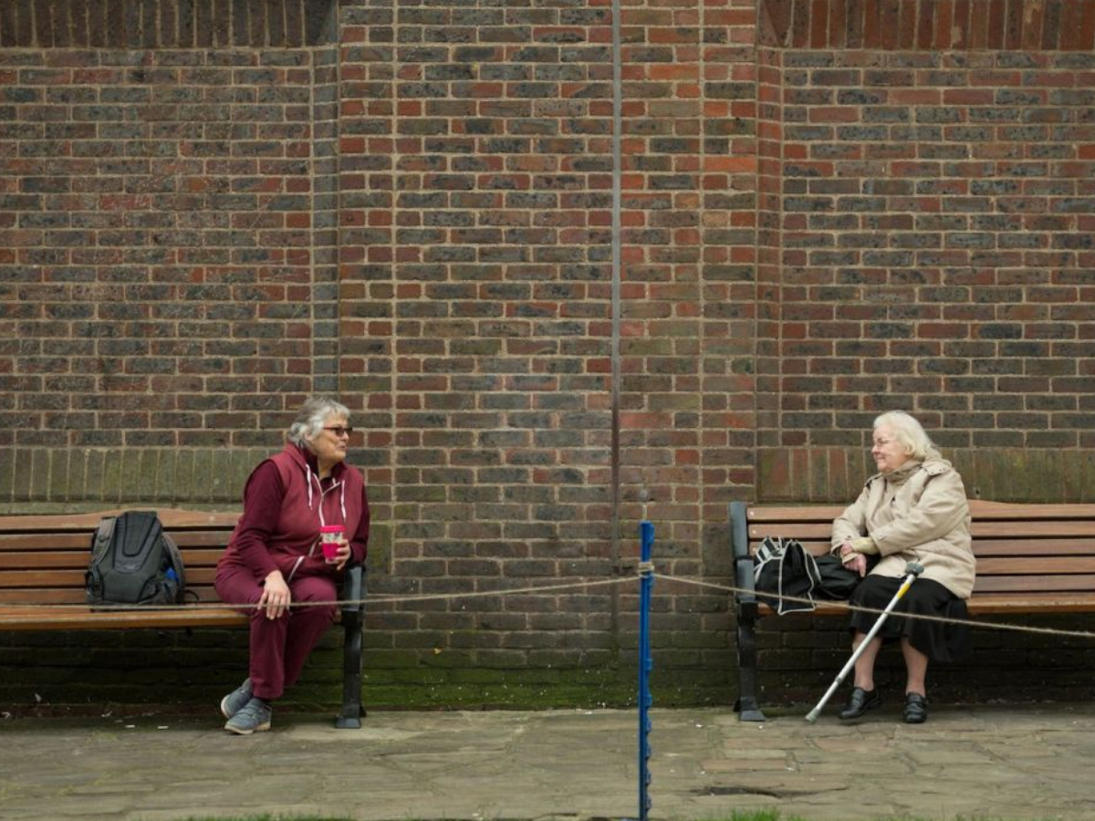 ఆరు అడుగుల దూరమే సురక్షితం…