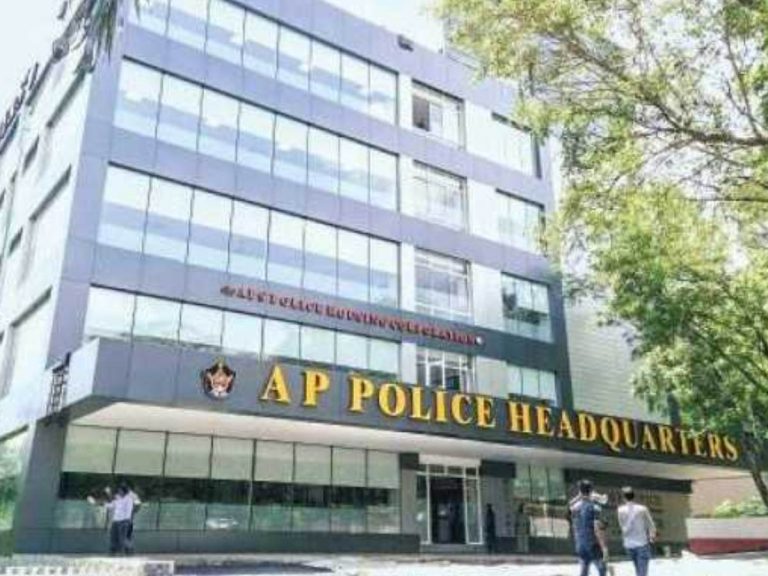 సోష‌ల్ మీడియా పోస్టుల‌పై సీఐడీ ద‌ర్యాప్తు …