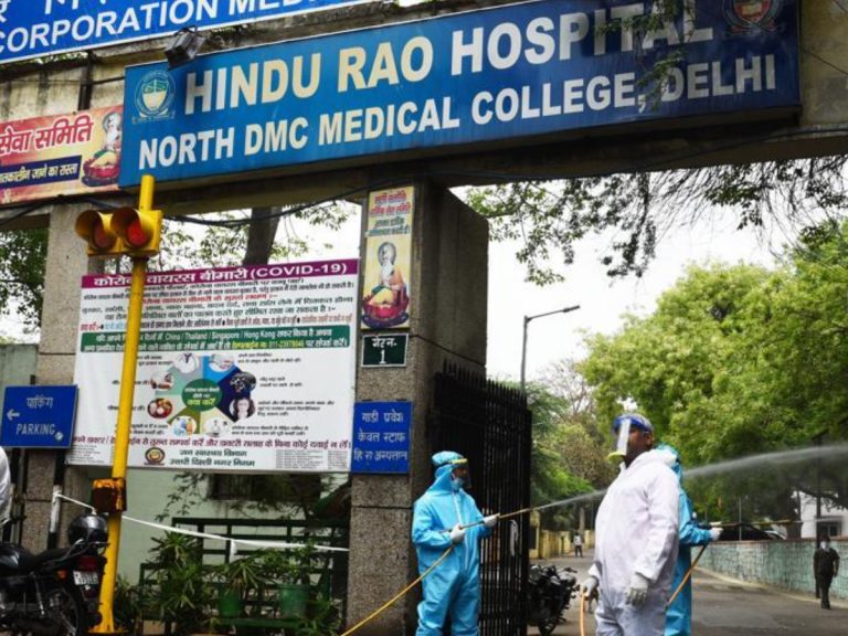 కరోనా ఆసుపత్రి నుంచి 23 మంది రోగులు పరార్… అప్రమత్తమైన అధికారులు 