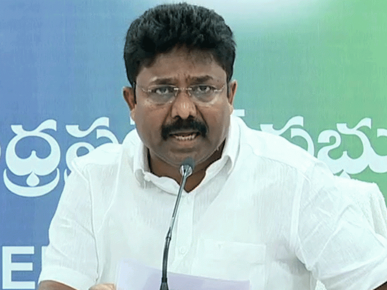 ఇంటర్, టెన్త్ పరీక్షలపై  ఆదిమూలపు సురేష్ కీలక వ్యాఖ్యలు