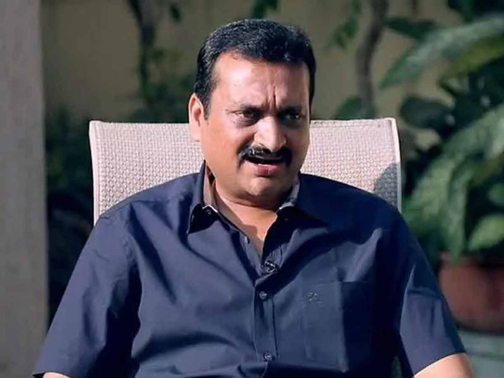 Bandla Ganesh on Mahdela Movie Telugu Remake