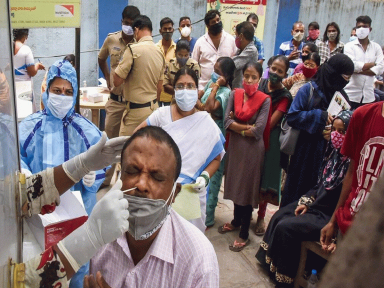 దేశ ప్రజలకు భారీ ఊరట.. 24 గంటల్లో 1,96,427 కరోనా కేసులు