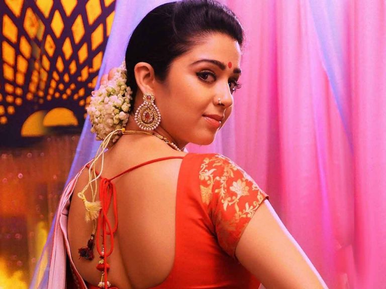 పెళ్ళి వార్తలపై ఛార్మి షాకింగ్ రియాక్షన్