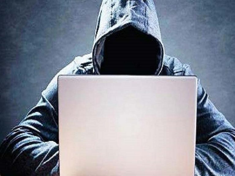 Viral News: బ్యాగ్రౌండ్ వెరిఫికేషన్ చేయకుండా.. సైబర్ నేరగాడికి ఉద్యోగం ఇచ్చిన కంపెనీ.. కట్‌ చేస్తే..