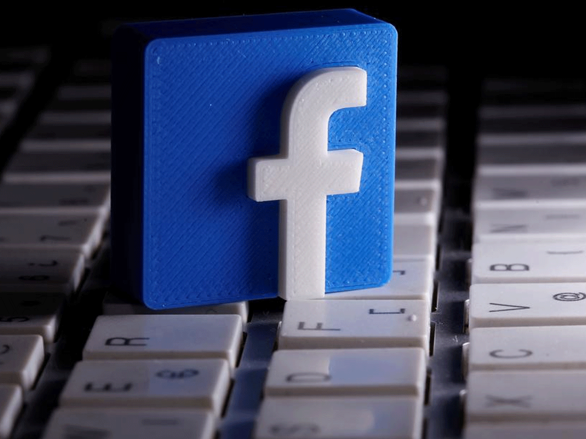 కేంద్రం నిబంధ‌న‌ల‌కు త‌లొగ్గిన ఫేస్‌బుక్