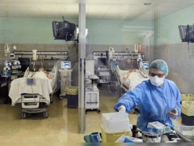 ఫీజుల దందా..! ఐదు ఆస్ప‌త్రుల‌పై చ‌ర్య‌లు