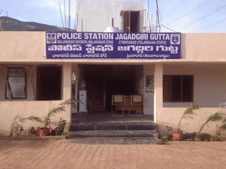 హైద‌రాబాద్‌లో ప్రేమ‌జంట ఆత్మ‌హ‌త్య‌.. కార‌ణం ఇదేనా..?