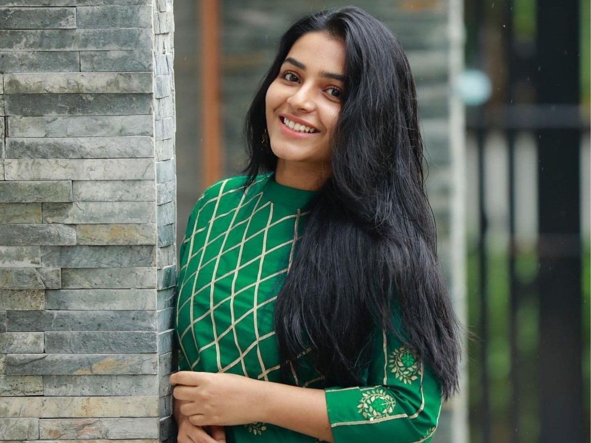 రవితేజ సరసన ‘కర్ణన్’ బ్యూటీ ?