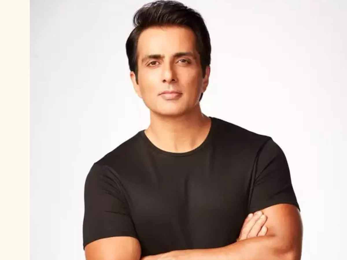 సోనూసూద్ సహాయం పొందిన క్రికెటర్