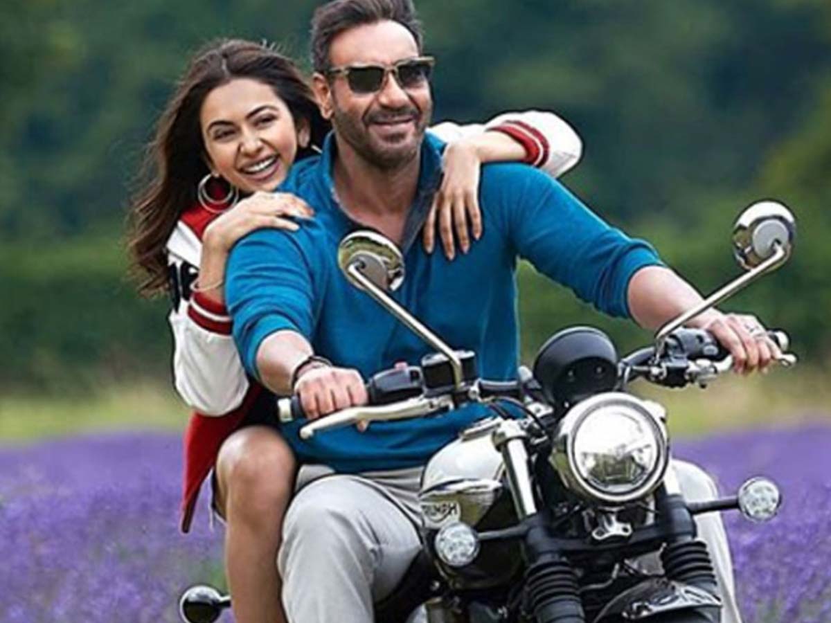 లేటుగా వచ్చినా లెటెస్ట్ గా వస్తామంటోన్న అజయ్, రకుల్!