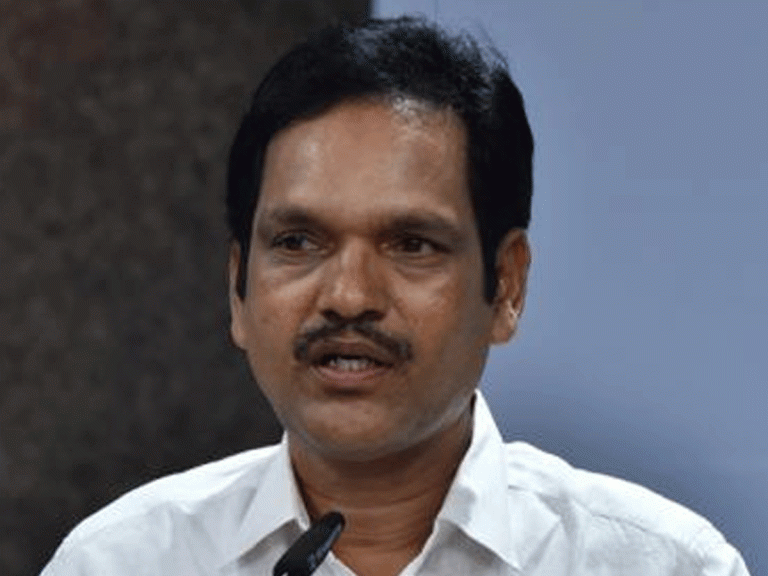 అరకులోయలో 100 పడకలతో కోవిడ్ కేర్ సెంటర్…