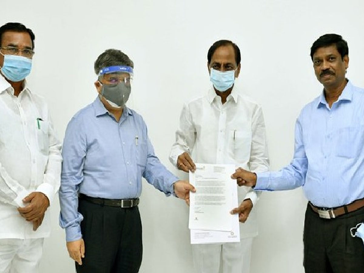 కోరమాండల్ సంస్థ కోటి విరాళం