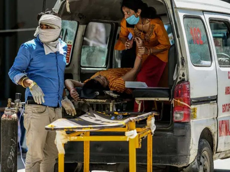 ఇండియాలో భారీగా తగ్గిన కరోనా కేసులు.. 24 గంటల్లో 3,62,437 మంది  డిశ్చార్జ్