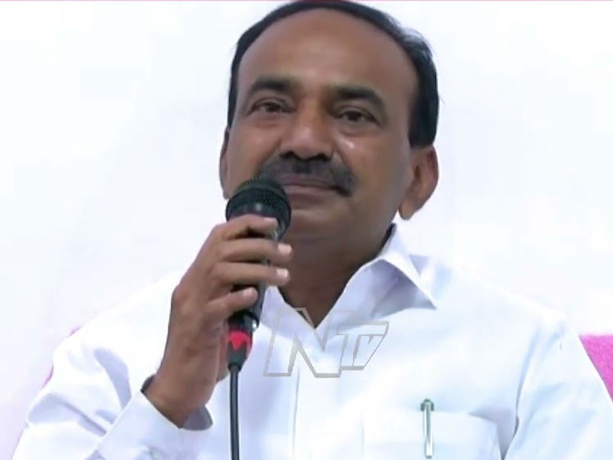 హాట్ టాపిక్‌: ఢిల్లీకి వెళ్లిన ఈటల రాజేందర్