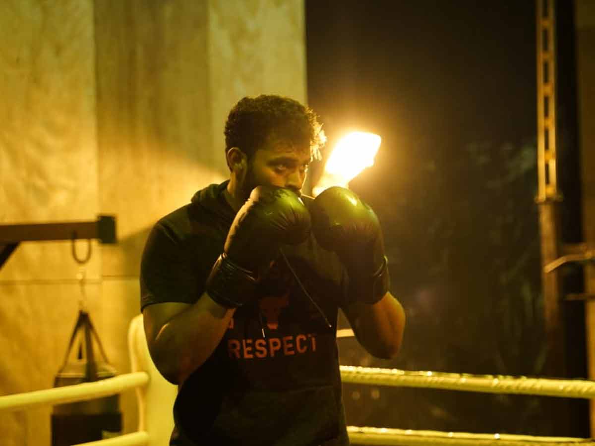 నెక్ట్స్ షెడ్యూల్ కు సిద్ధమవుతోన్న ‘గని’