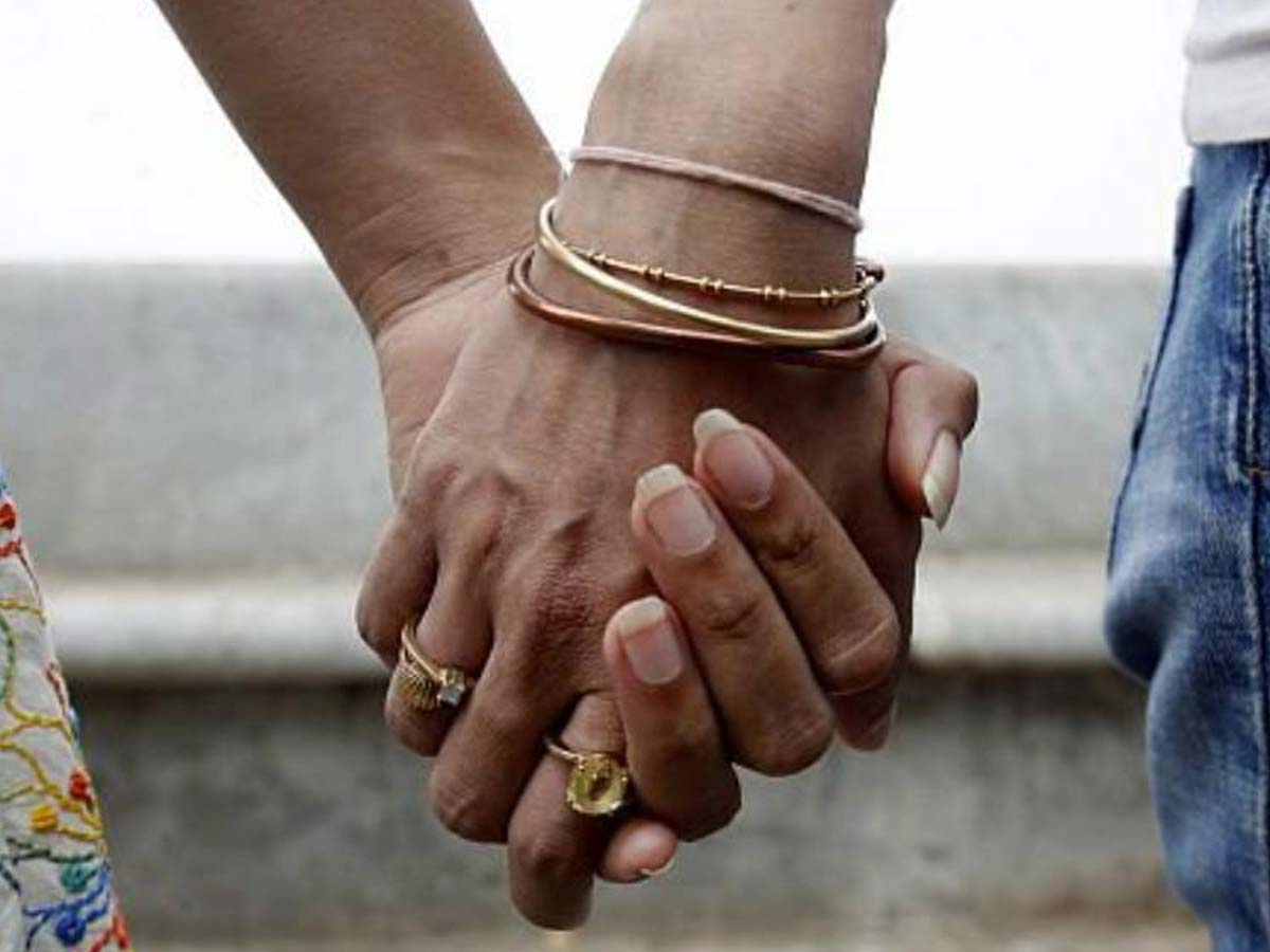 సహ జీవనంపై హైకోర్టు కీలక వ్యాఖ్యలు