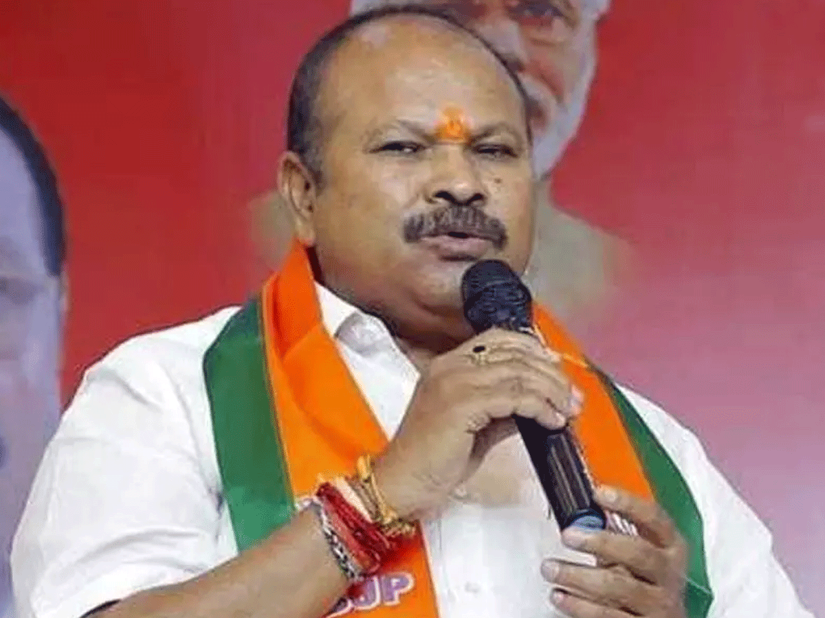 రఘురామ విషయంలో ప్రభుత్వం దుర్మార్గంగా వ్యవహరించింది…