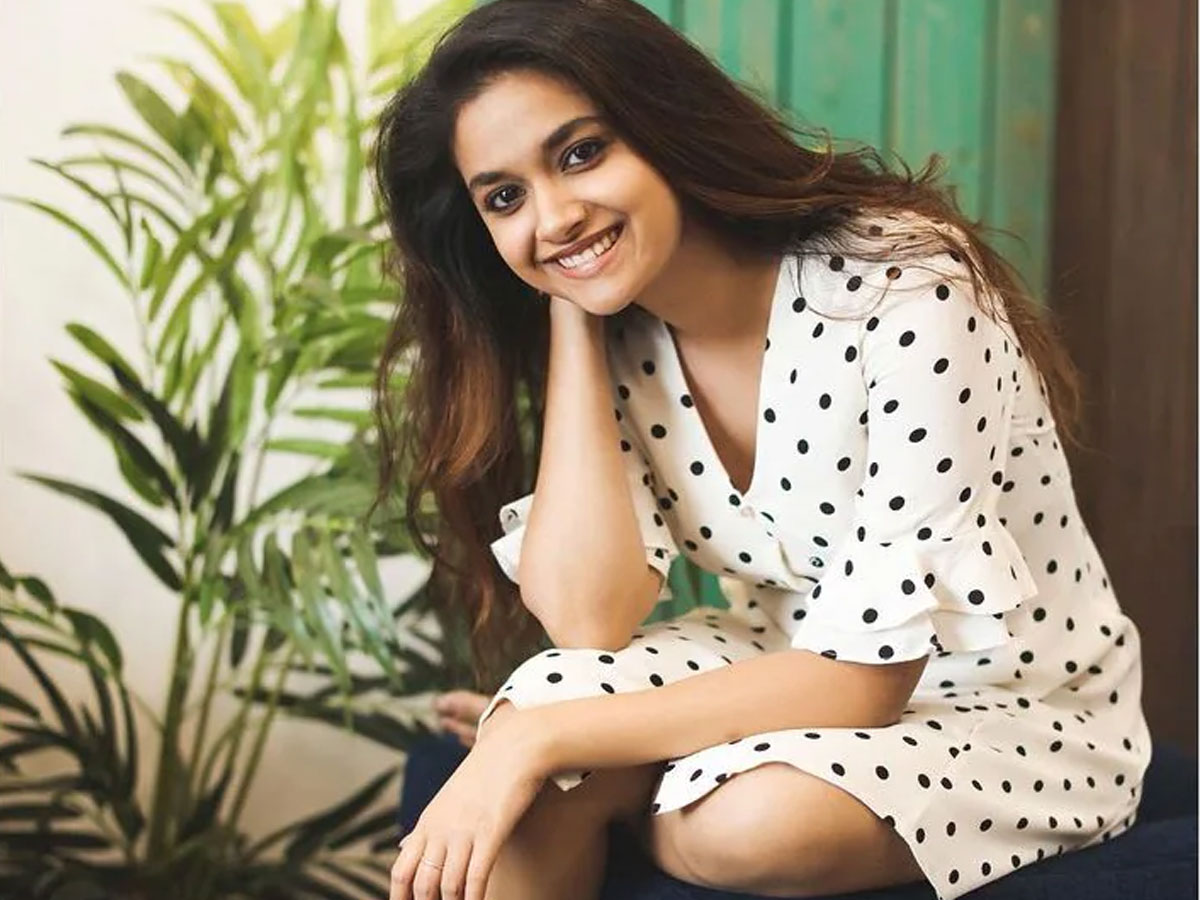 కీర్తి సురేష్ వంటగదిలో చేసిన పనికి.. నెట్టింట్లో వైరల్!