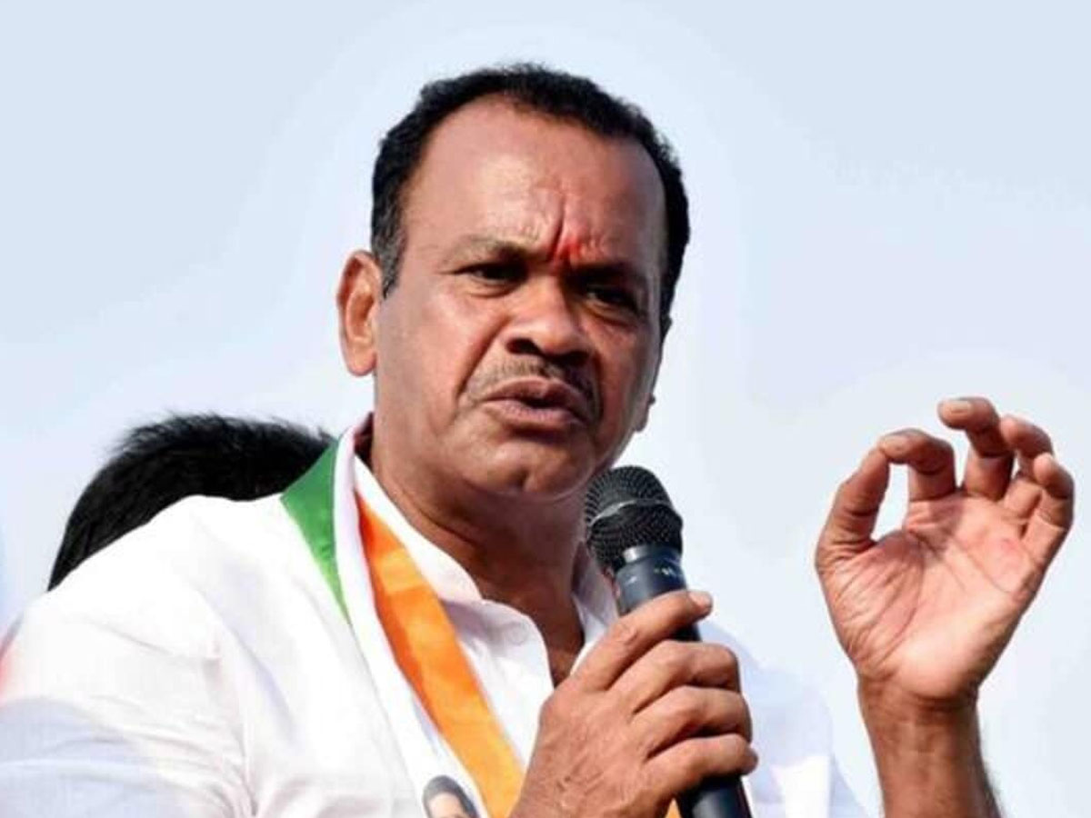 లాఠీఛార్జీని ఖండించిన ఎంపీ కోమ‌టిరెడ్డి వెంక‌ట్ రెడ్డి