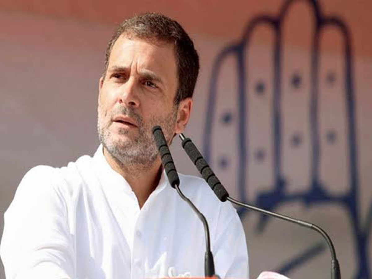 గంగానదిలో శవాలపై రాహుల్ గాంధీ ఫైర్