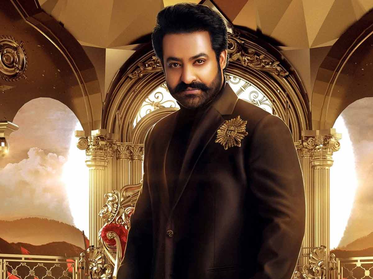 ఎన్టీఆర్ కు చిరు సర్ప్రైజ్ విందు…!