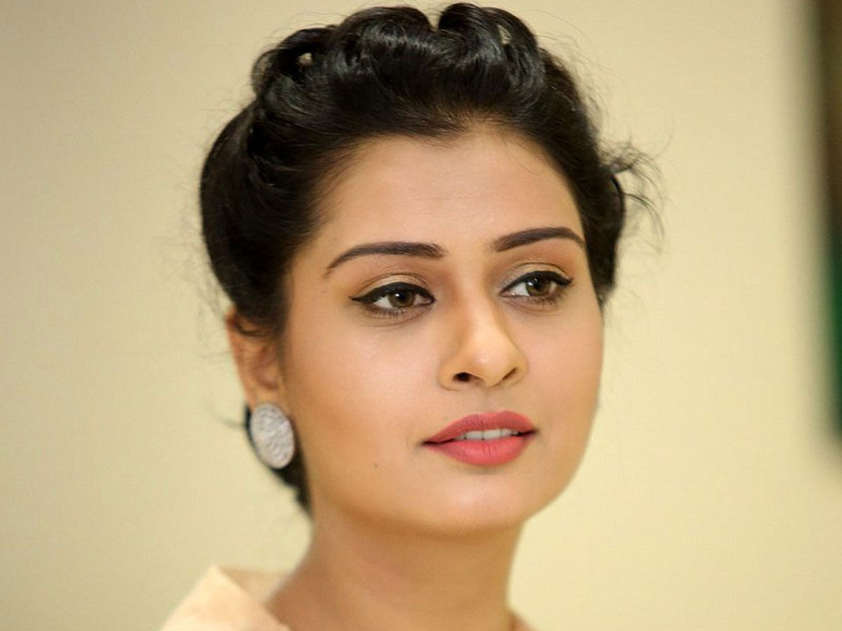 నాకు ఊపిరాడడం లేదని తెలిపింది: పాయల్‌