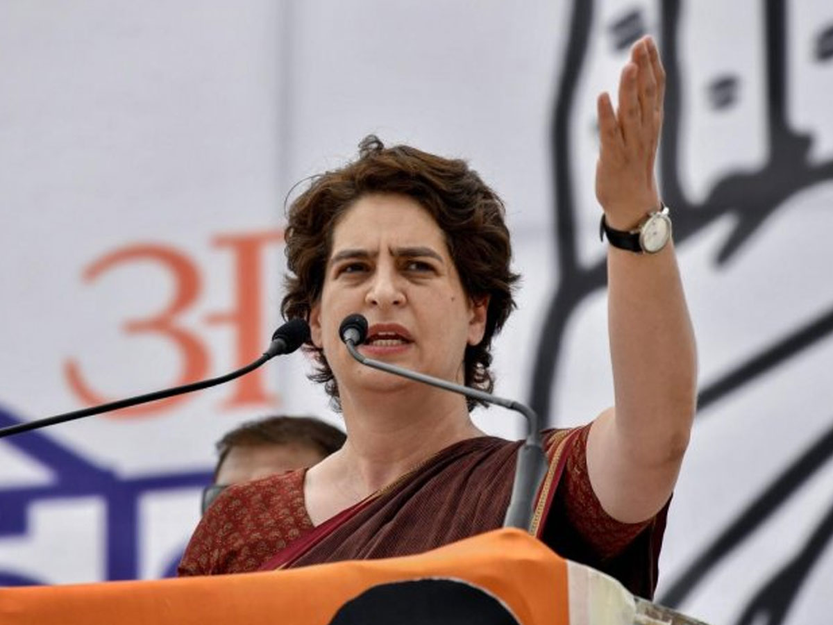 అత్య‌ధిక వ్యాక్సిన్లు ఉత్ప‌త్తి చేసే దేశం మనది.. కానీ?: ప్రియాంకా గాంధీ