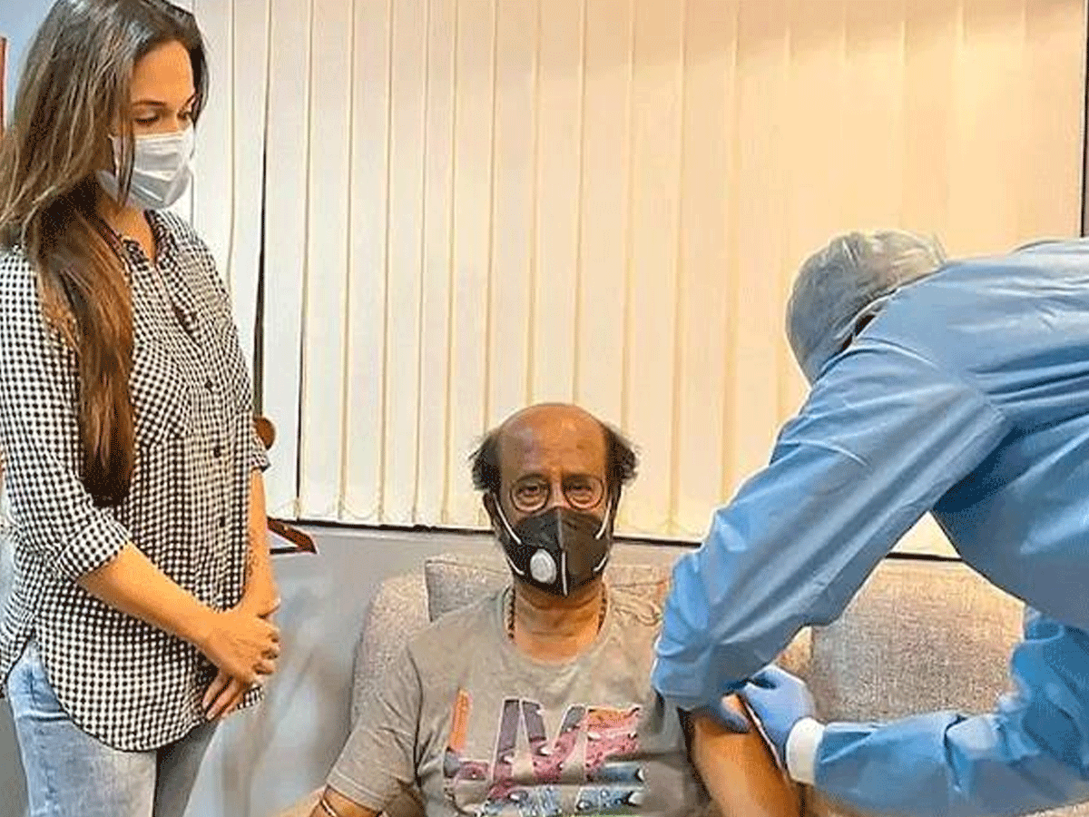 వాక్సినేషన్ తీసుకున్న రజనీకాంత్