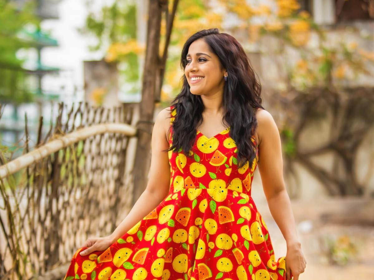 రచ్చ చేస్తున్న జబర్దస్త్ యాంకర్..