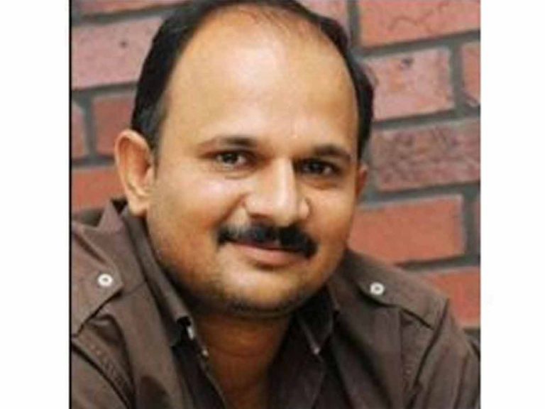 దర్శకుడు శ్రవణ్ కరోనాతో కన్నుమూత!