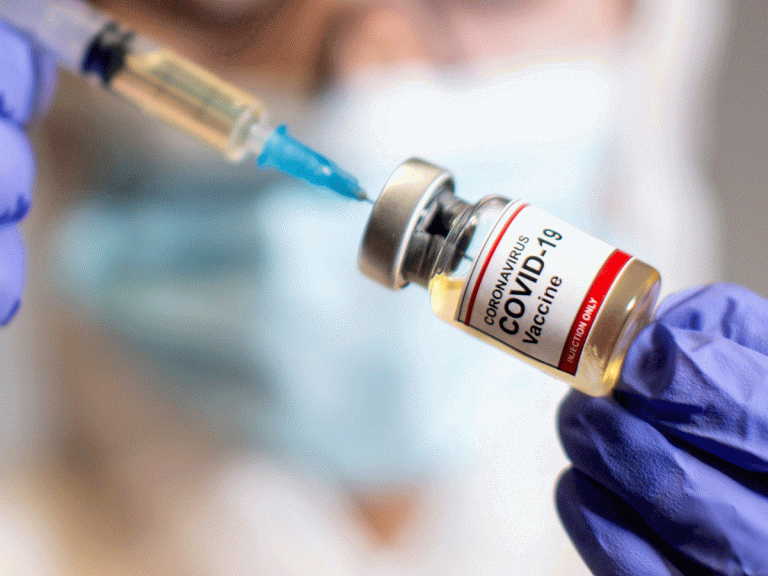 వ్యాక్సిన్ వేసుకో.. గోల్డ్ కాయిన్స్, బైక్‌, మొబైల్‌ ప‌ట్టుకుపో..!