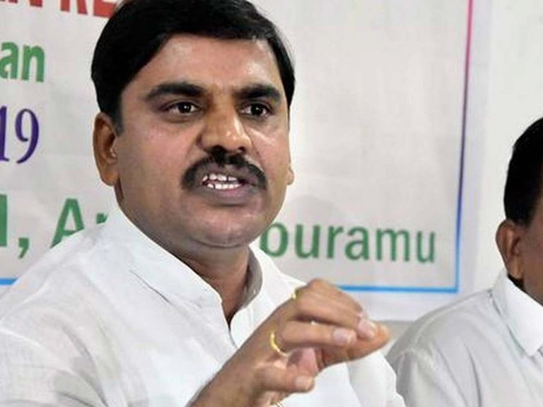 సీఎస్,ఎస్ఈసీల జీతాలతో కొత్తగా ఎన్నికలు నిర్వహించాలి…!