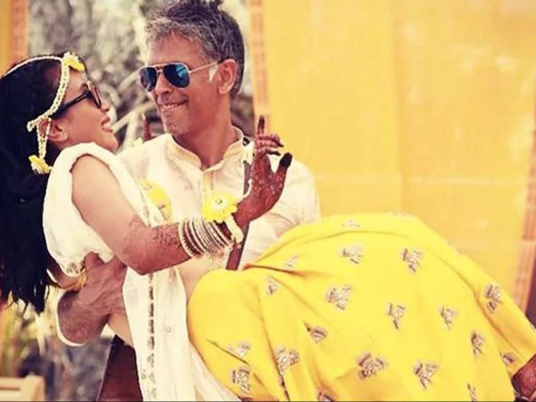 55 ఏళ్ల భర్త! 29 ఏళ్ల భార్య! ‘గ్యాప్’ తప్పేం కాదంటోన్న గార్జియస్ బ్యూటీ!