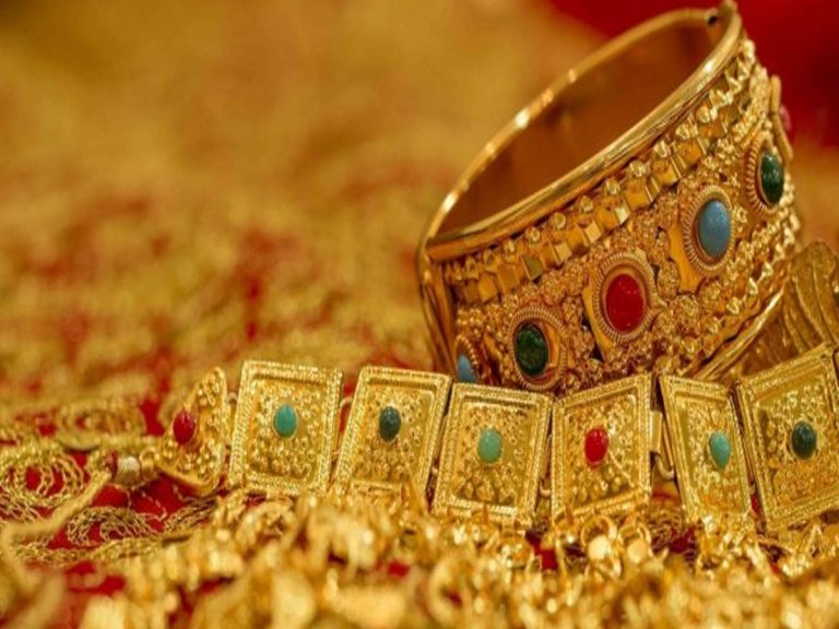 గుడ్‌న్యూస్ః భారీగా త‌గ్గిన బంగారం ధ‌ర‌లు…