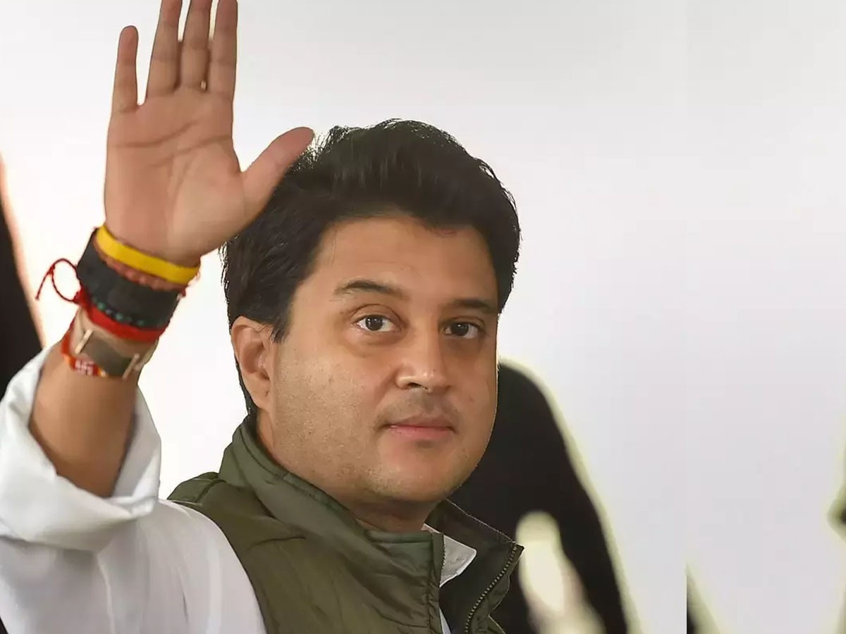 కేంద్ర మంత్రి వ‌ర్గంలో భారీ మార్పులుః  జ్యోతిరాదిత్య‌కు చోటు..!?